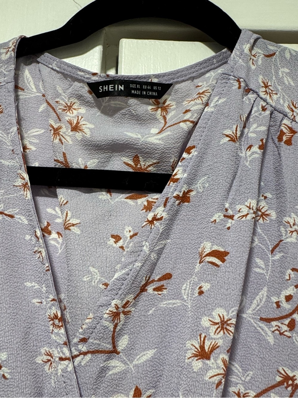 SHEIN Lavender Floral Midi Wrap Dress with Tie Waist - Picture 2 of 5